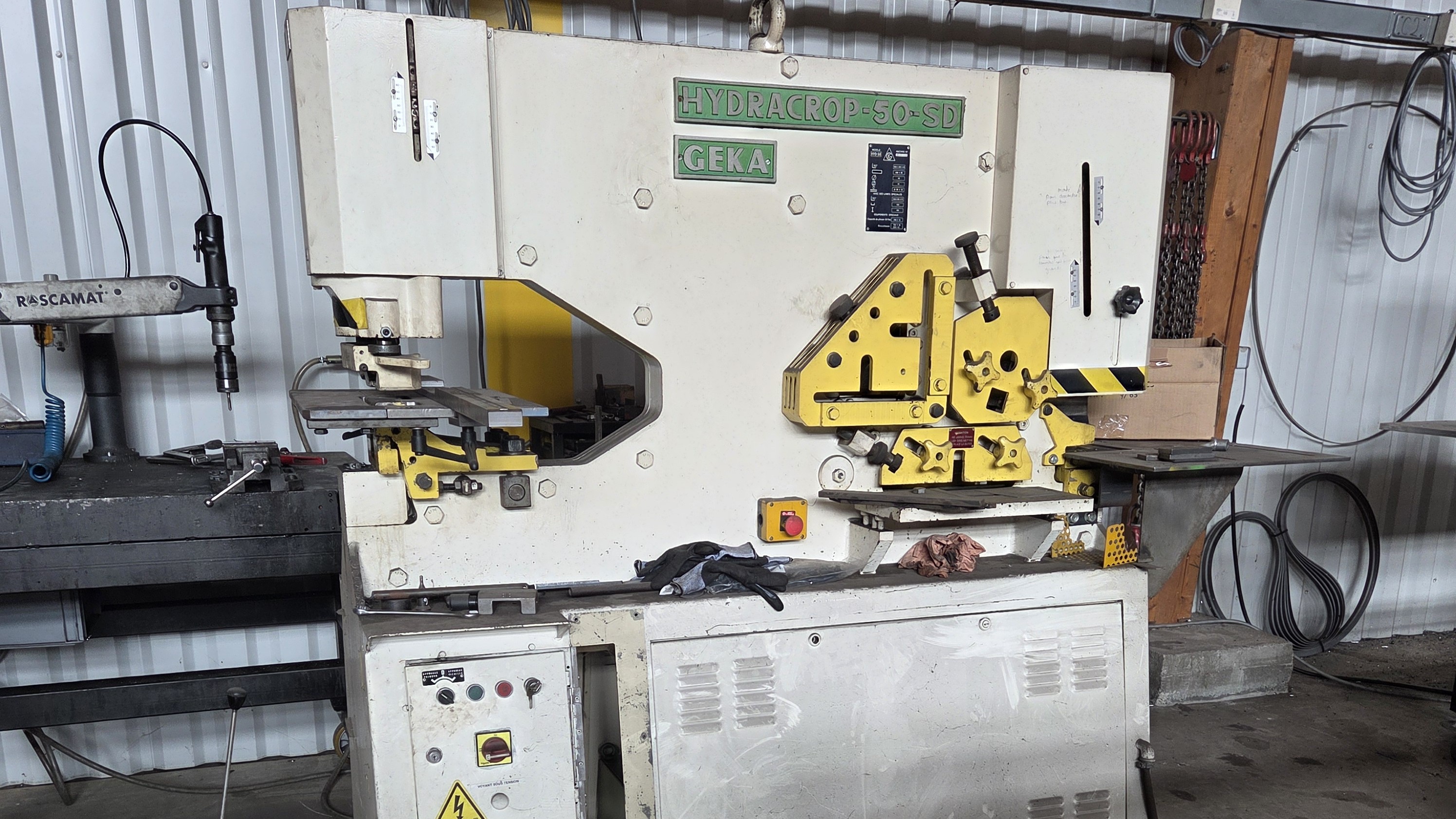 GEKA Hydracrop 50 SD – Poinçonneuse-cisailleuse hydraulique 50 t